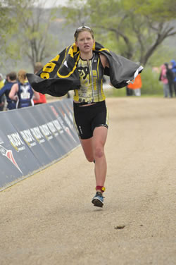 Jessica Broderick leads CU to the team title (Photo by USAT)